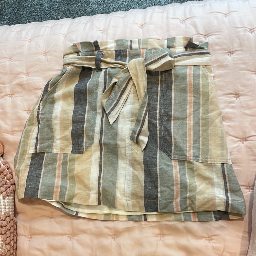 American eagle womens skirt!